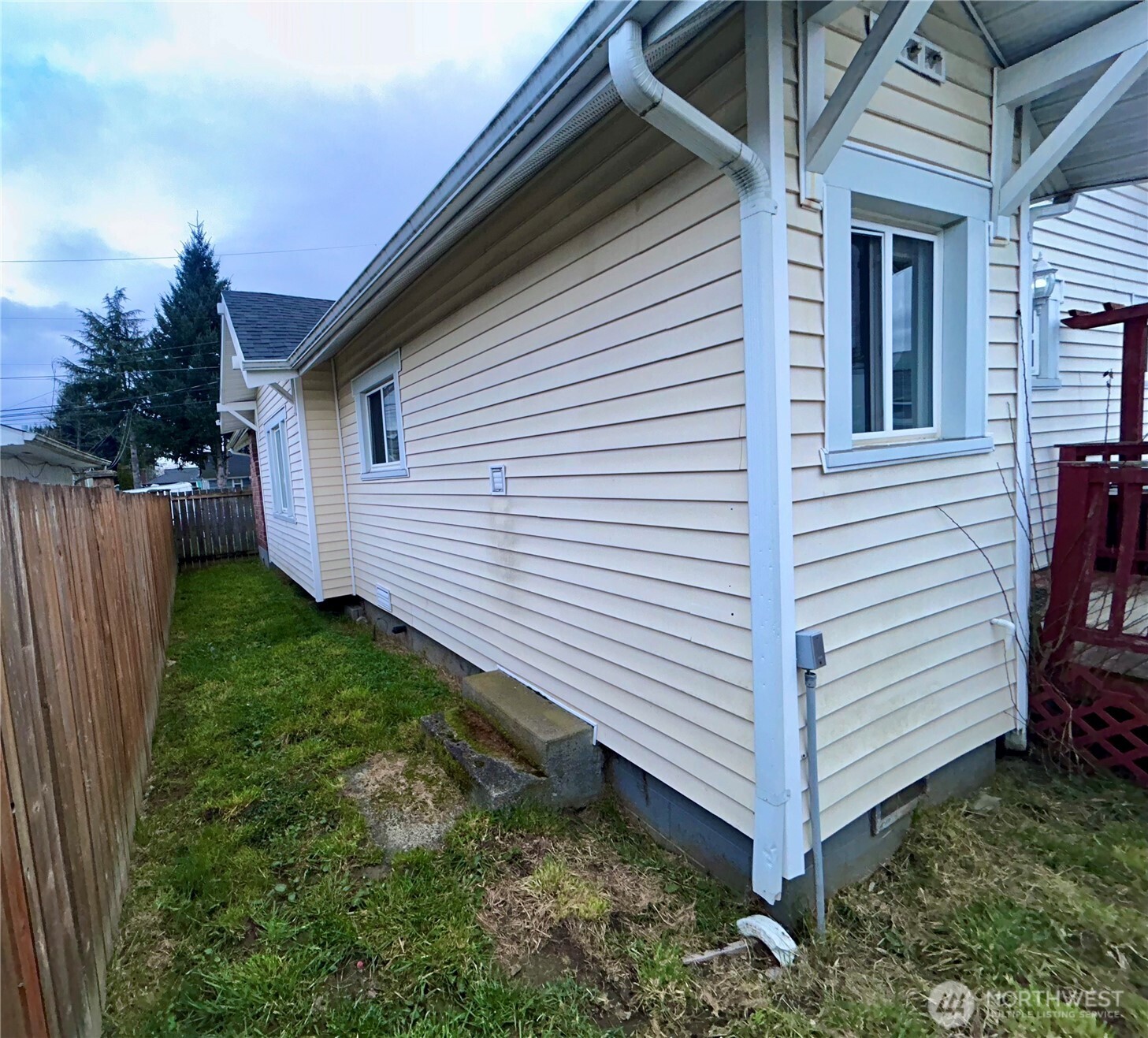 230 S 79th Street , Tacoma, WA 98408-5907