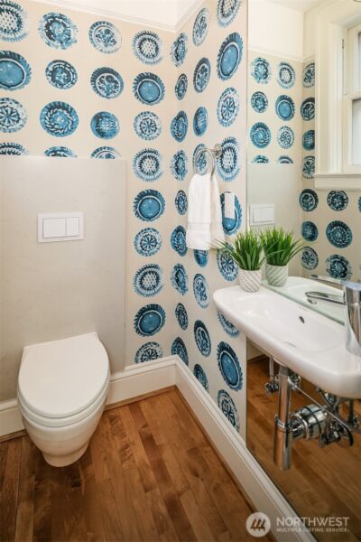 4422 Montana Circle W, Seattle, WA 98199 - Photo 8