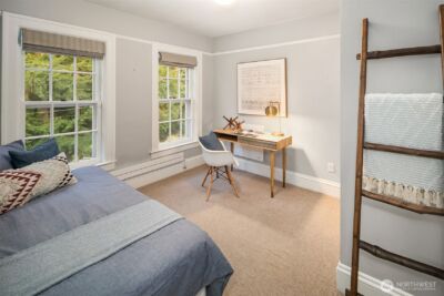 4422 Montana Circle W, Seattle, WA 98199 - Photo 18