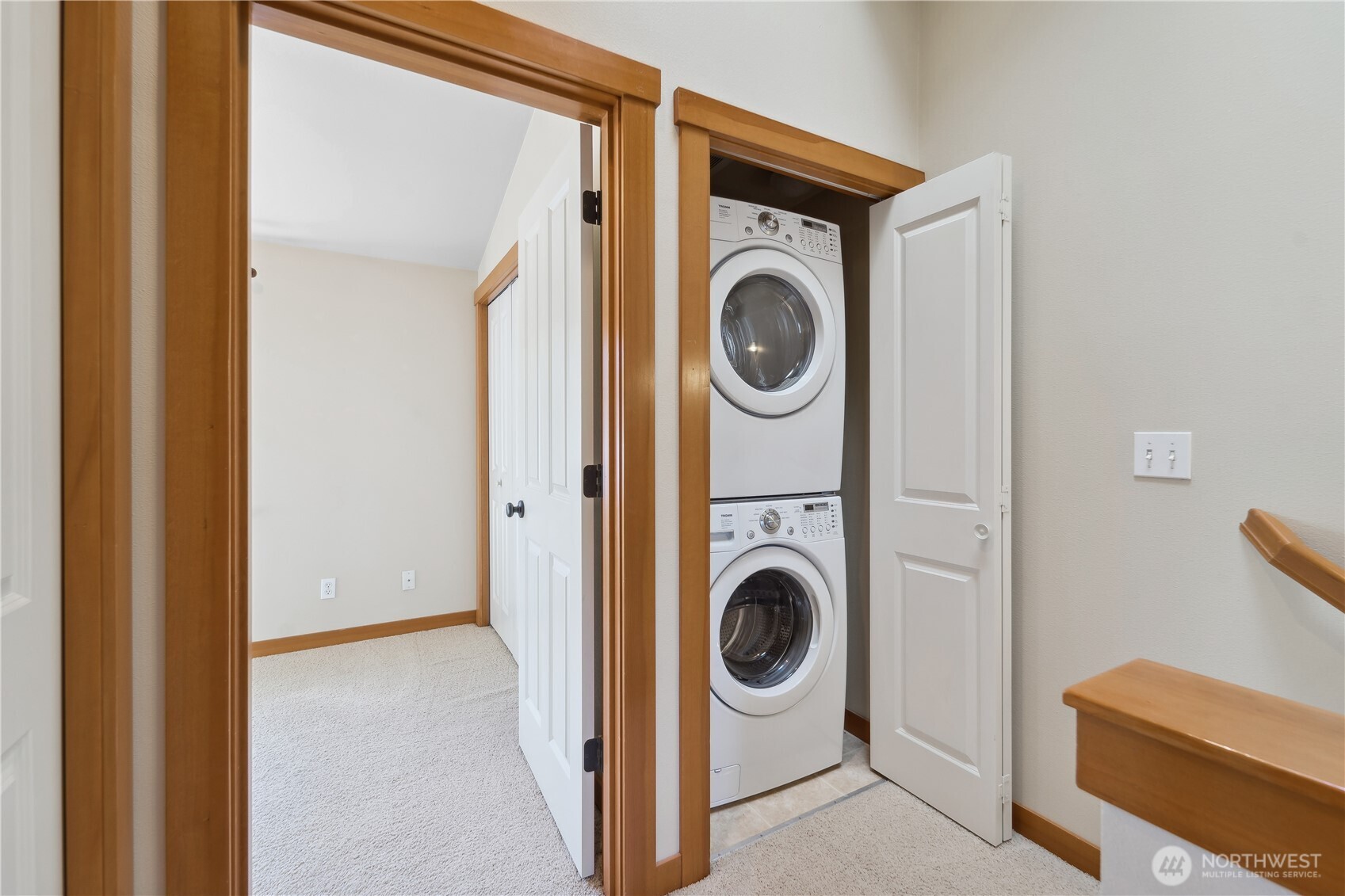 9228 15th Avenue SW #B, Seattle, WA 98106