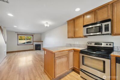 9228 15th Avenue SW #B, Seattle, WA 98106 - Photo 4