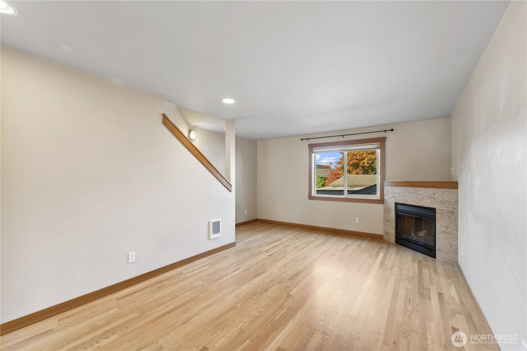 9228 15th Avenue SW #B, Seattle, WA 98106