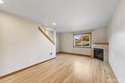 9228 15th Avenue SW #B, Seattle, WA 98106 - Photo 7