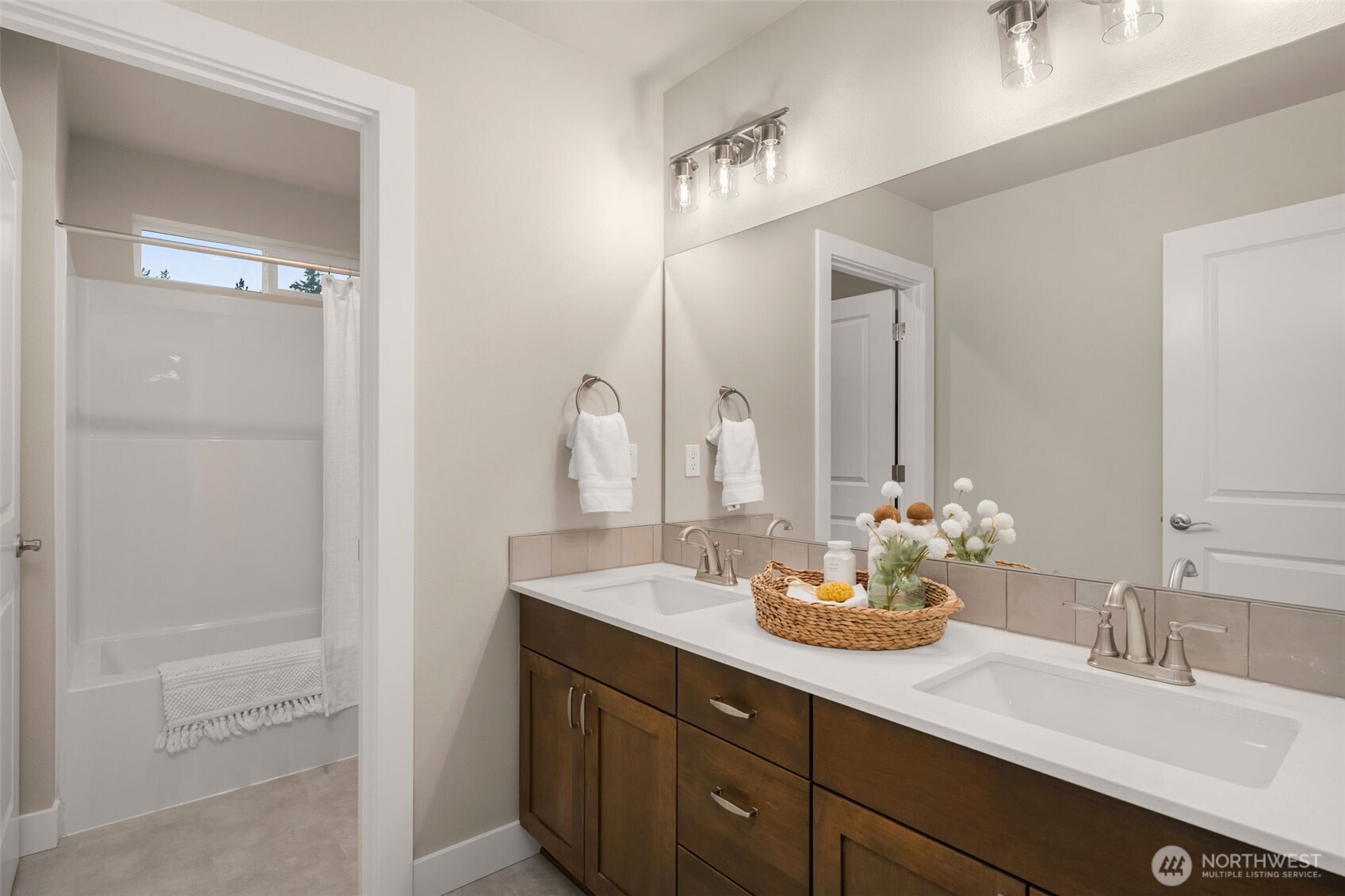 16416 30th Avenue E #1, Tacoma, WA 98446