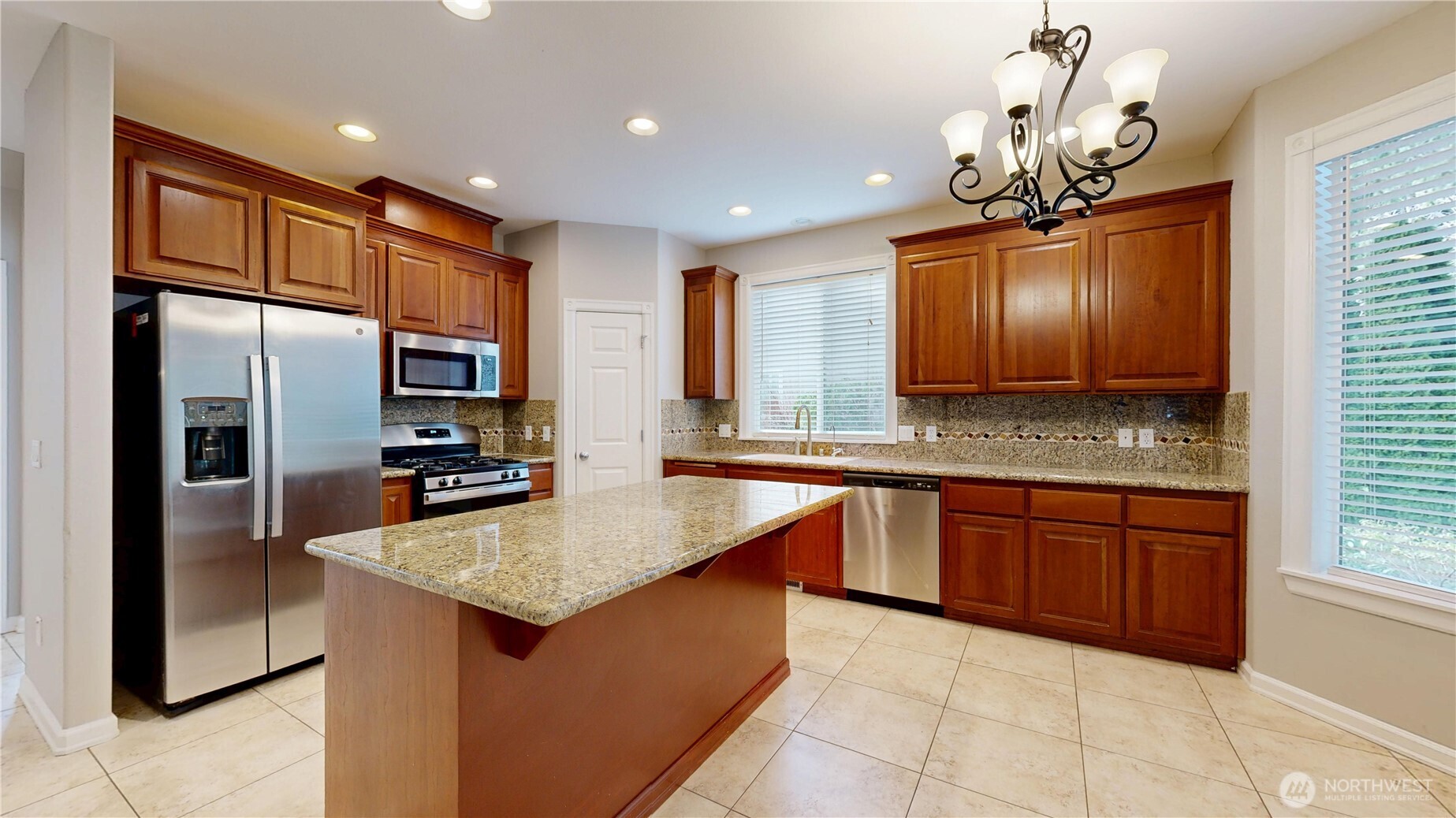 5805 Ashbourne Lane SE, Olympia, WA 98501