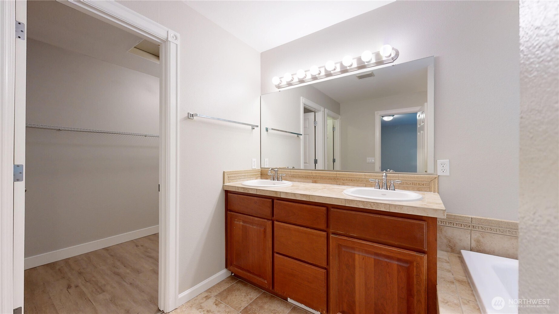 5805 Ashbourne Lane SE, Olympia, WA 98501