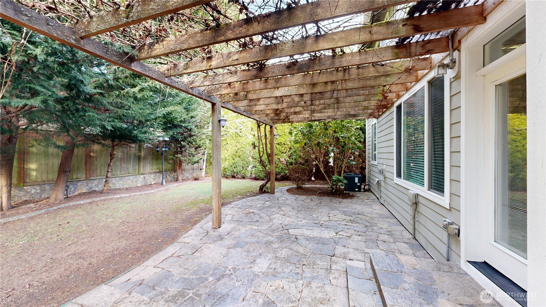 5805 Ashbourne Lane SE, Olympia, WA 98501