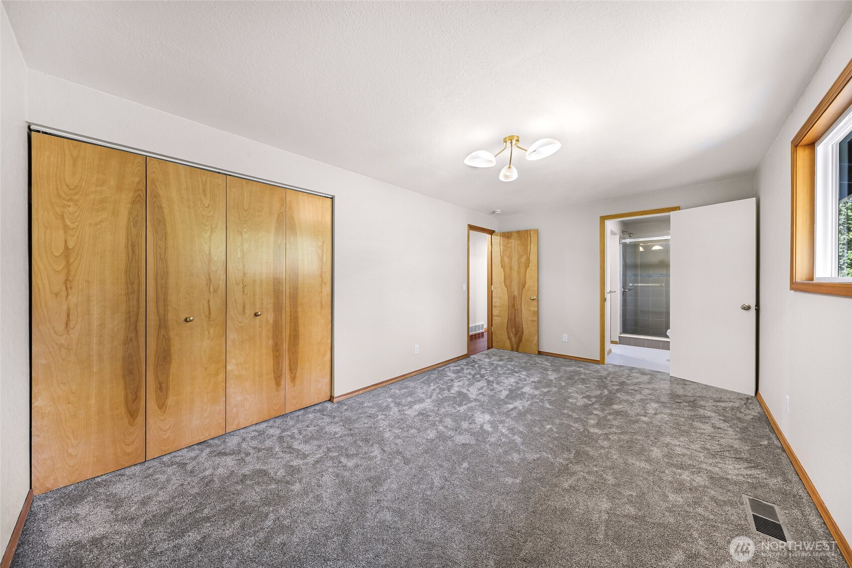 2832 St Clair , Bellingham, WA 98226-6110