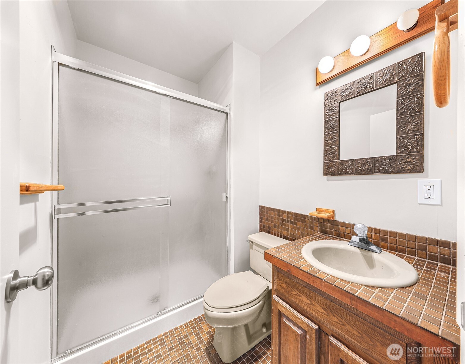 2832 St Clair , Bellingham, WA 98226-6110