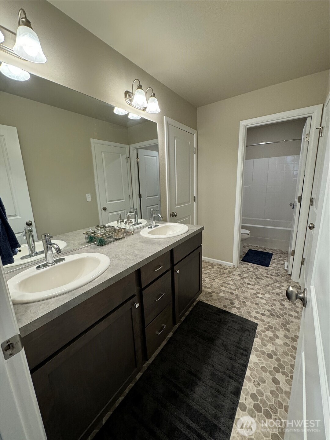 3144 Gladiator St NE , Lacey, WA 98516