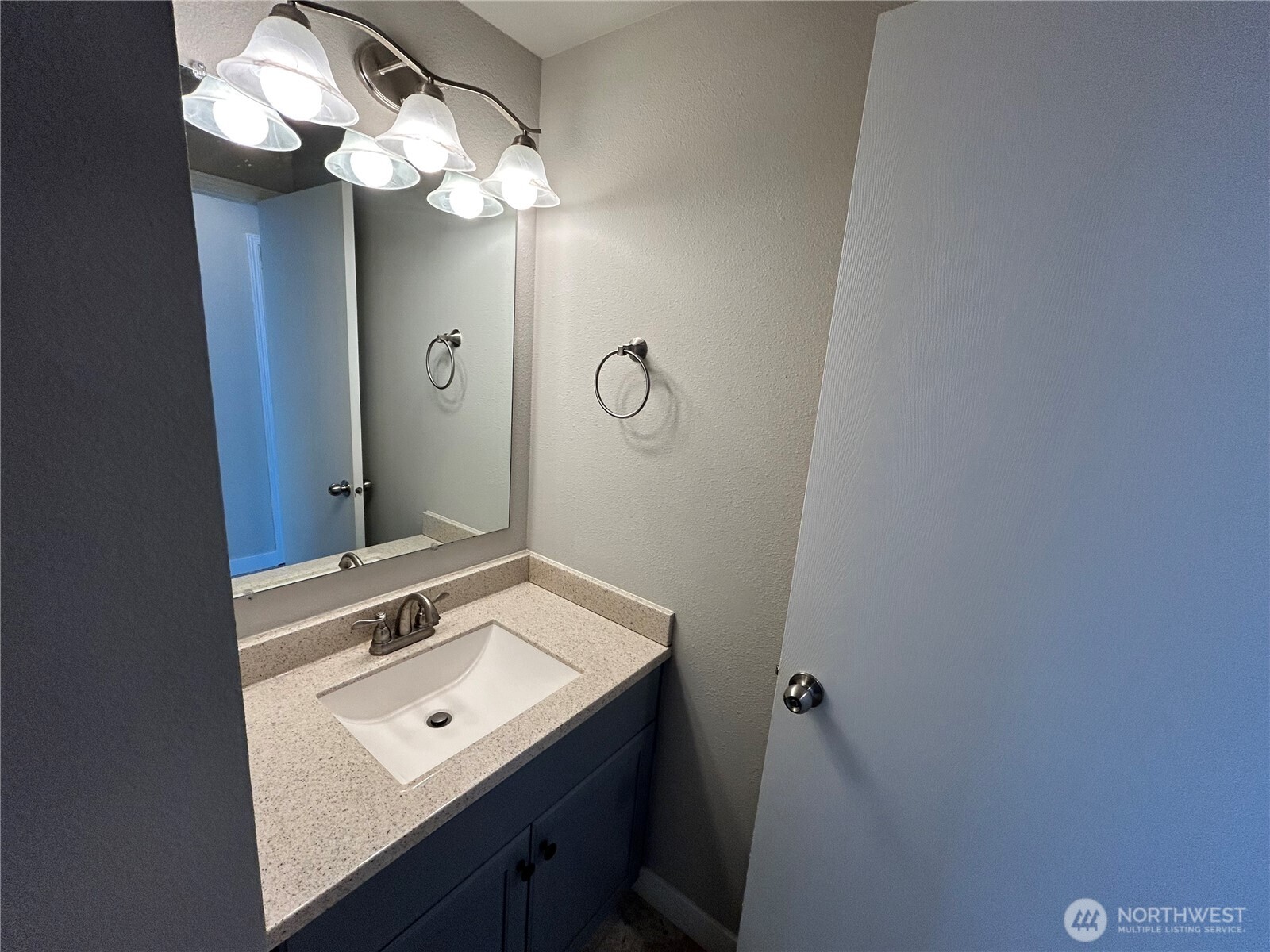 4124 Kapalea Way SE, Lacey, WA 98503