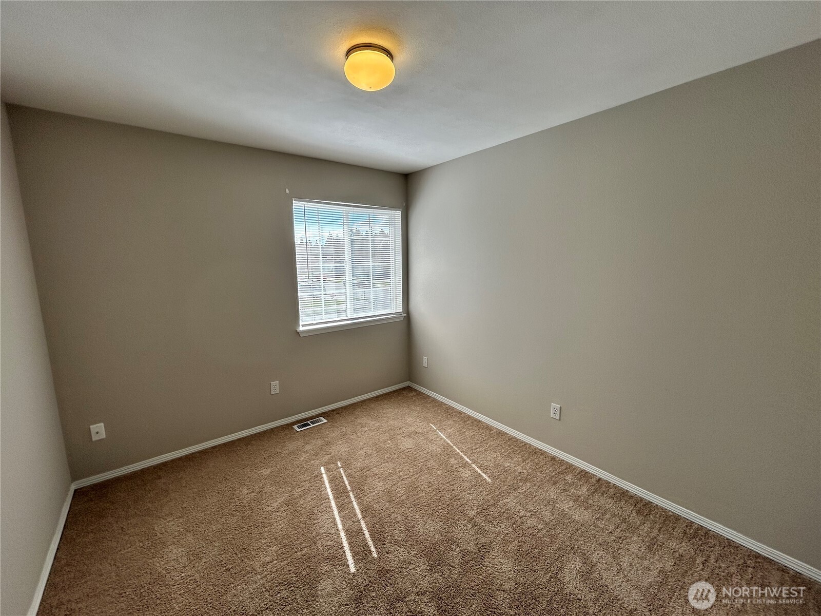 4124 Kapalea Way SE, Lacey, WA 98503