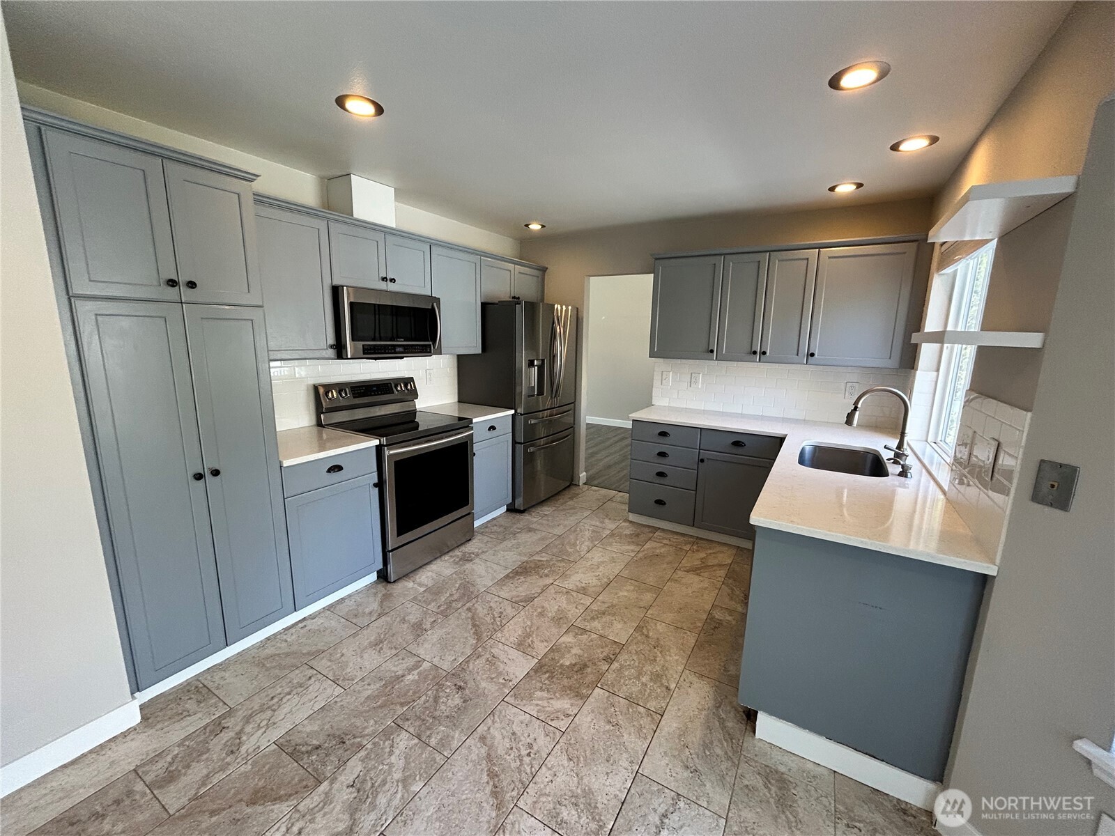 4124 Kapalea Way SE, Lacey, WA 98503