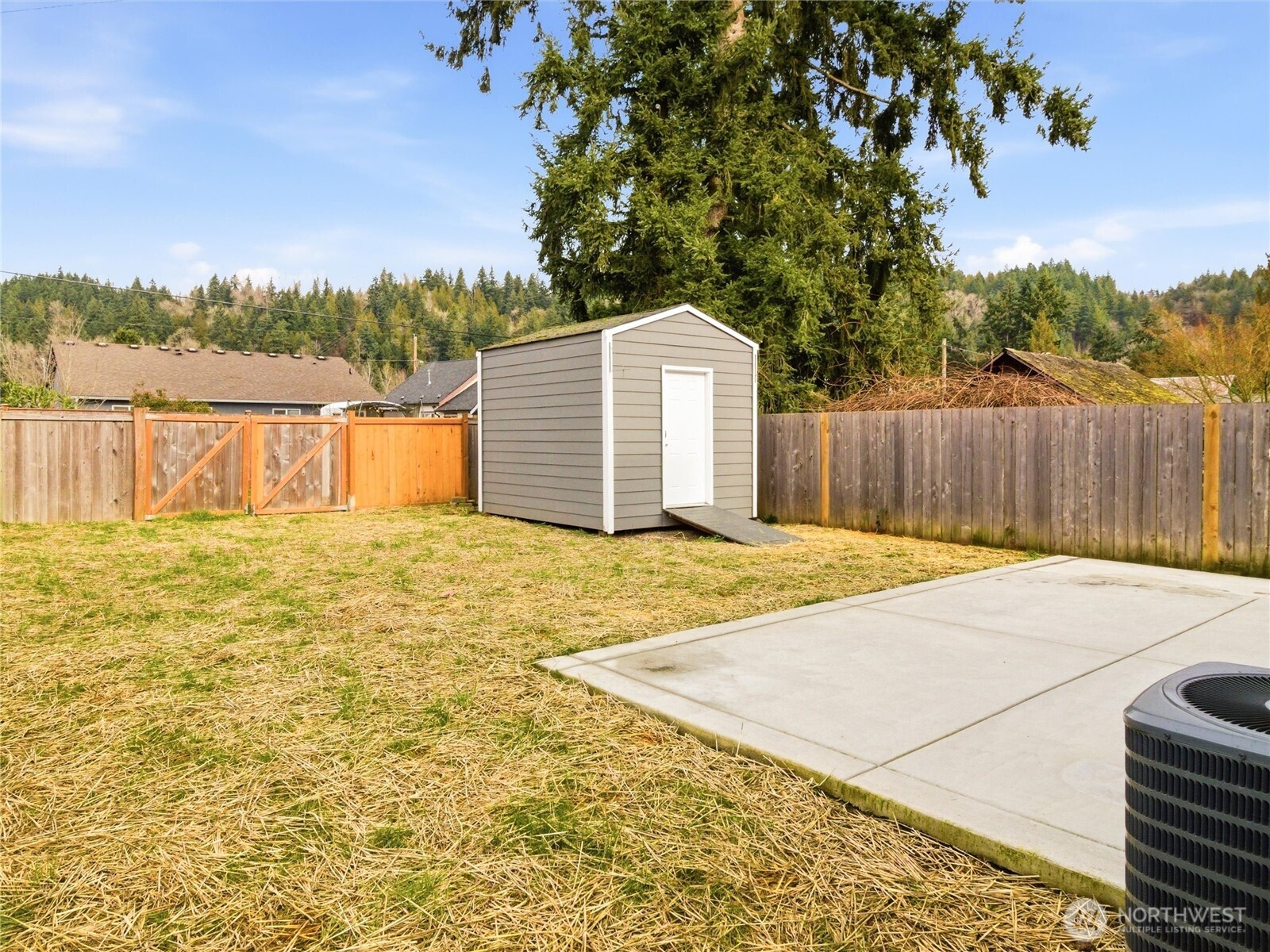 411 Hardefeldt Street SE, Orting, WA 98360