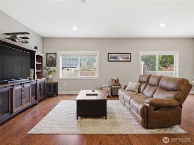 411 Hardefeldt Street SE, Orting, WA 98360 - Photo 4