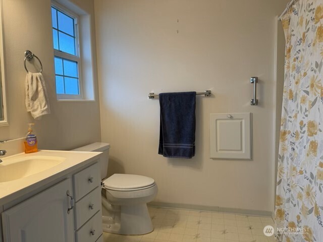 402 Jackson Street , Ryderwood, WA 98581-9712