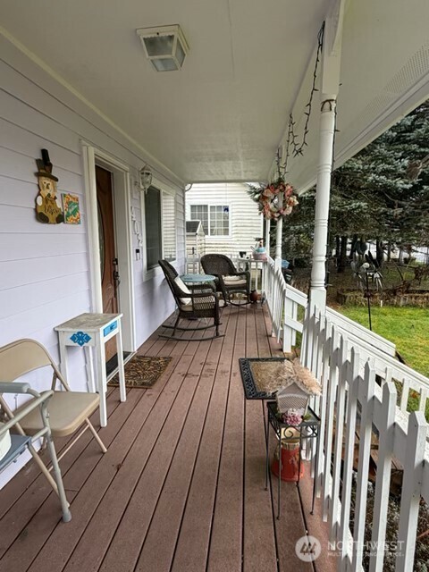 402 Jackson Street , Ryderwood, WA 98581-9712