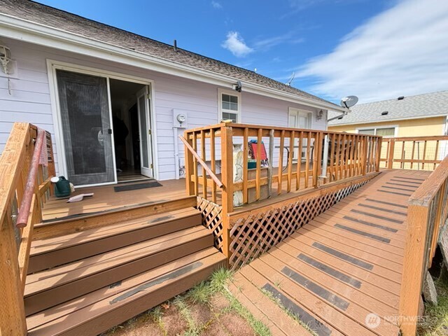 402 Jackson Street , Ryderwood, WA 98581-9712