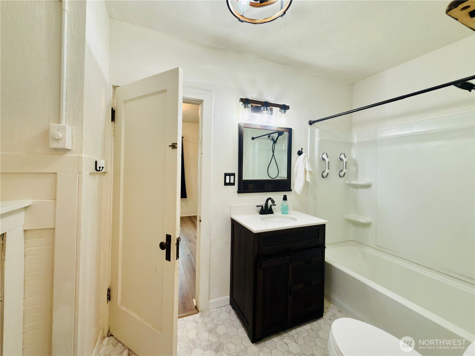 119 Williams Avenue , Kelso, WA 98626