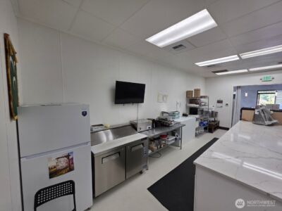31626 BO Undisclosed , Kent, WA 98031 - Photo 23
