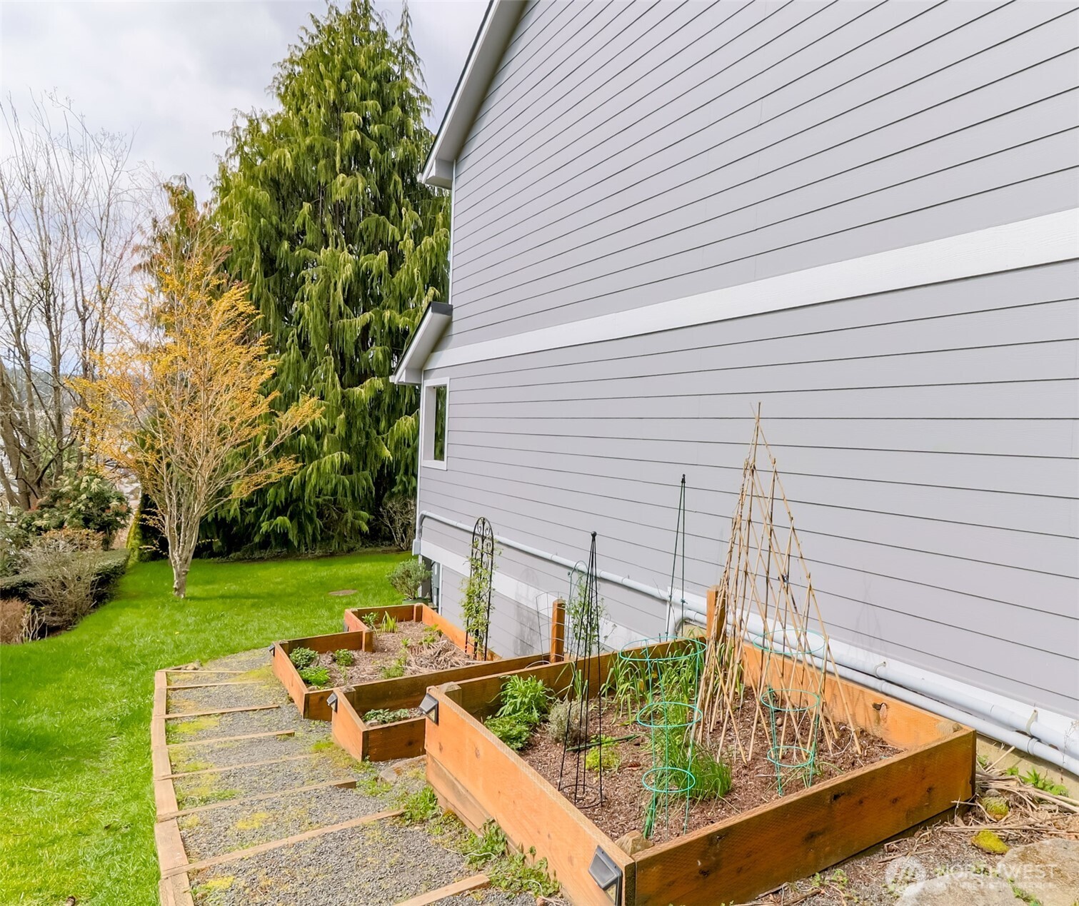 19905 4th Avenue NE #I, Poulsbo, WA 98370