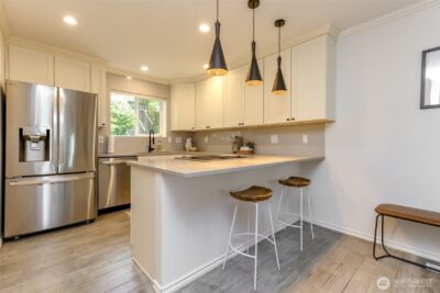 19905 4th Avenue NE #I, Poulsbo, WA 98370