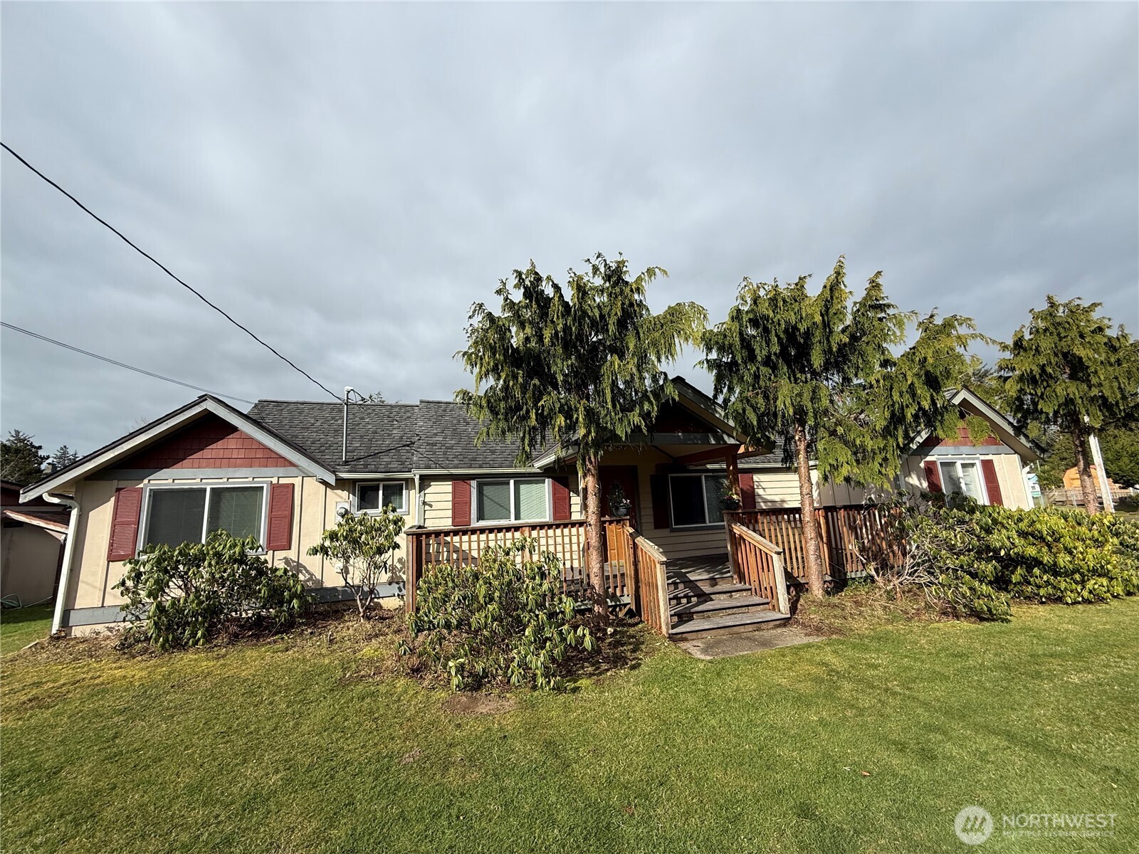27111 N Place , Ocean Park, WA 98640