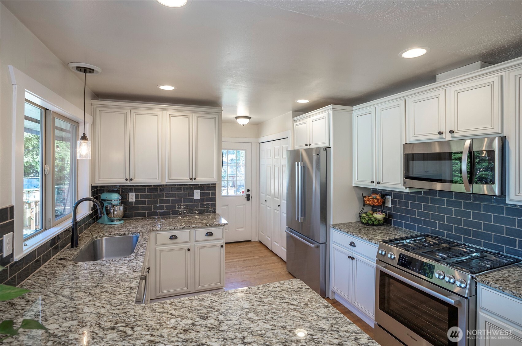 1221 Huson Drive , Tacoma, WA 98405