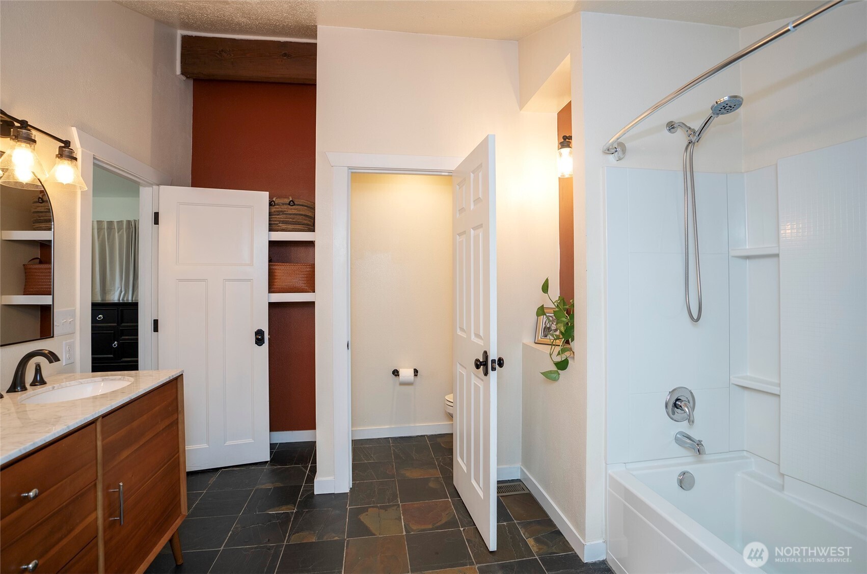 1221 Huson Drive , Tacoma, WA 98405