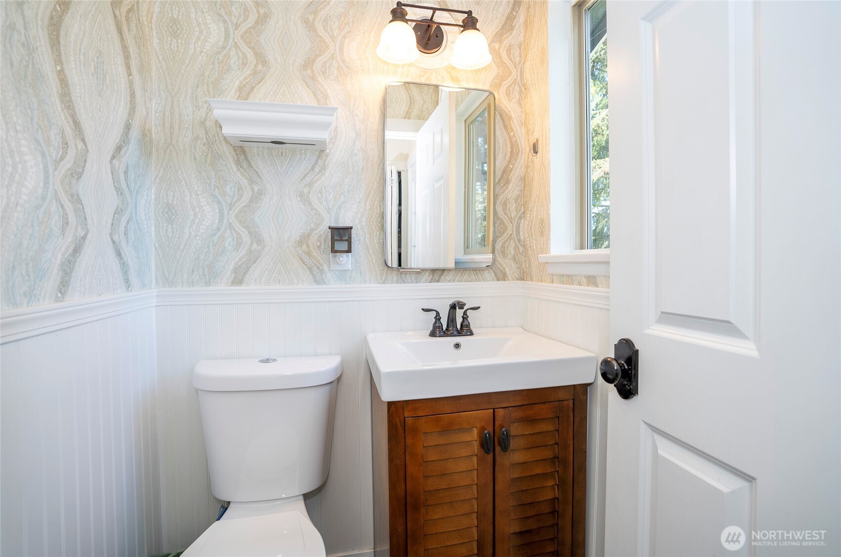 1221 Huson Drive , Tacoma, WA 98405