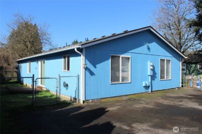 1403 N 4th Avenue , Kelso, WA 98626