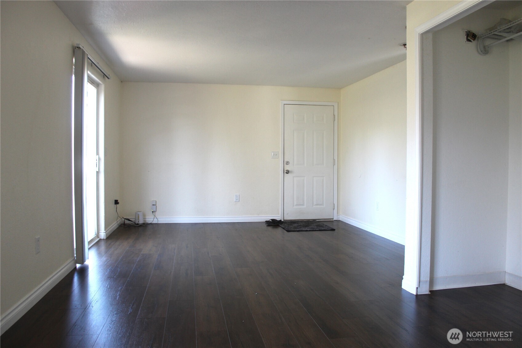 1403 N 4th Avenue , Kelso, WA 98626