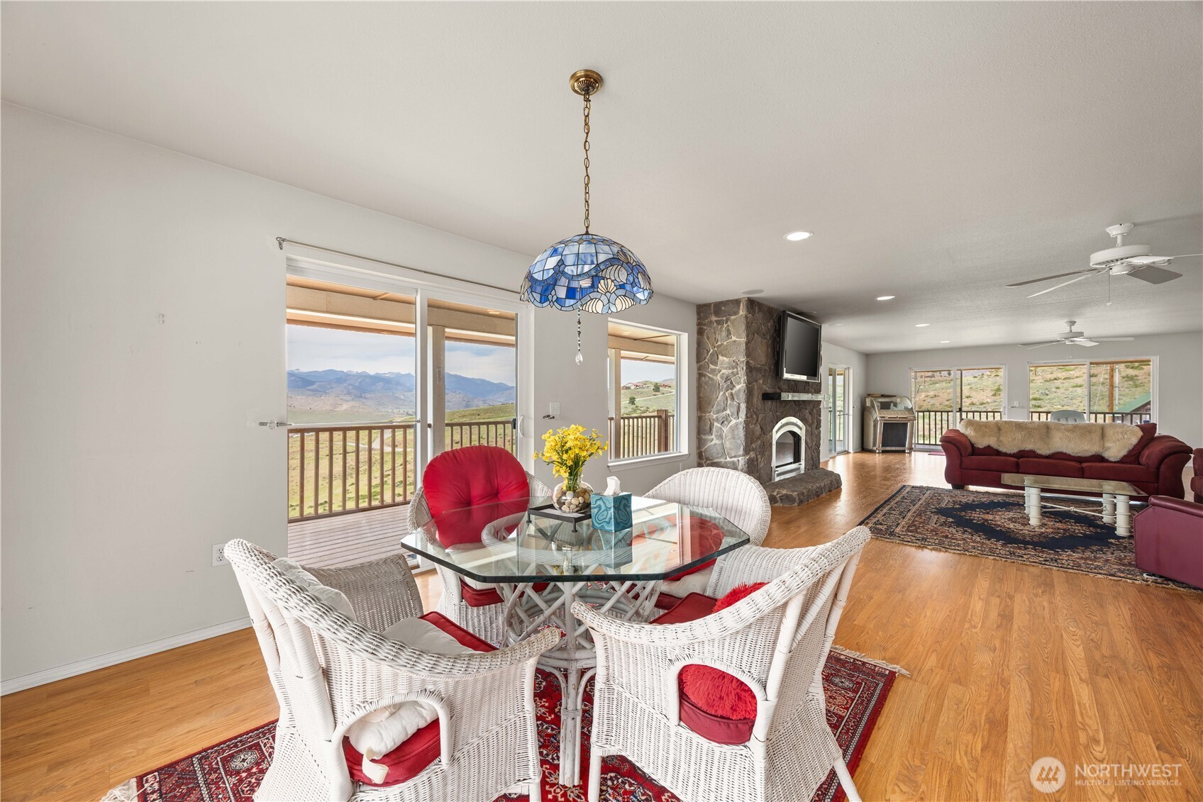 29 Barn Dance Drive , Pateros, WA 98846