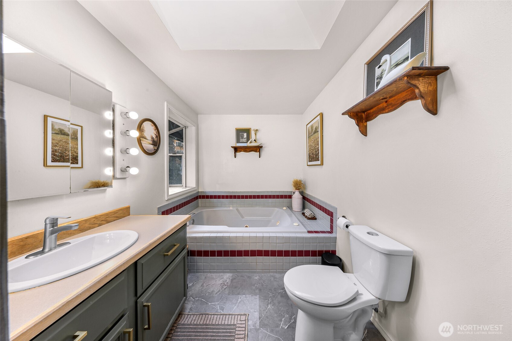 1012 36th Street , Bellingham, WA 98229