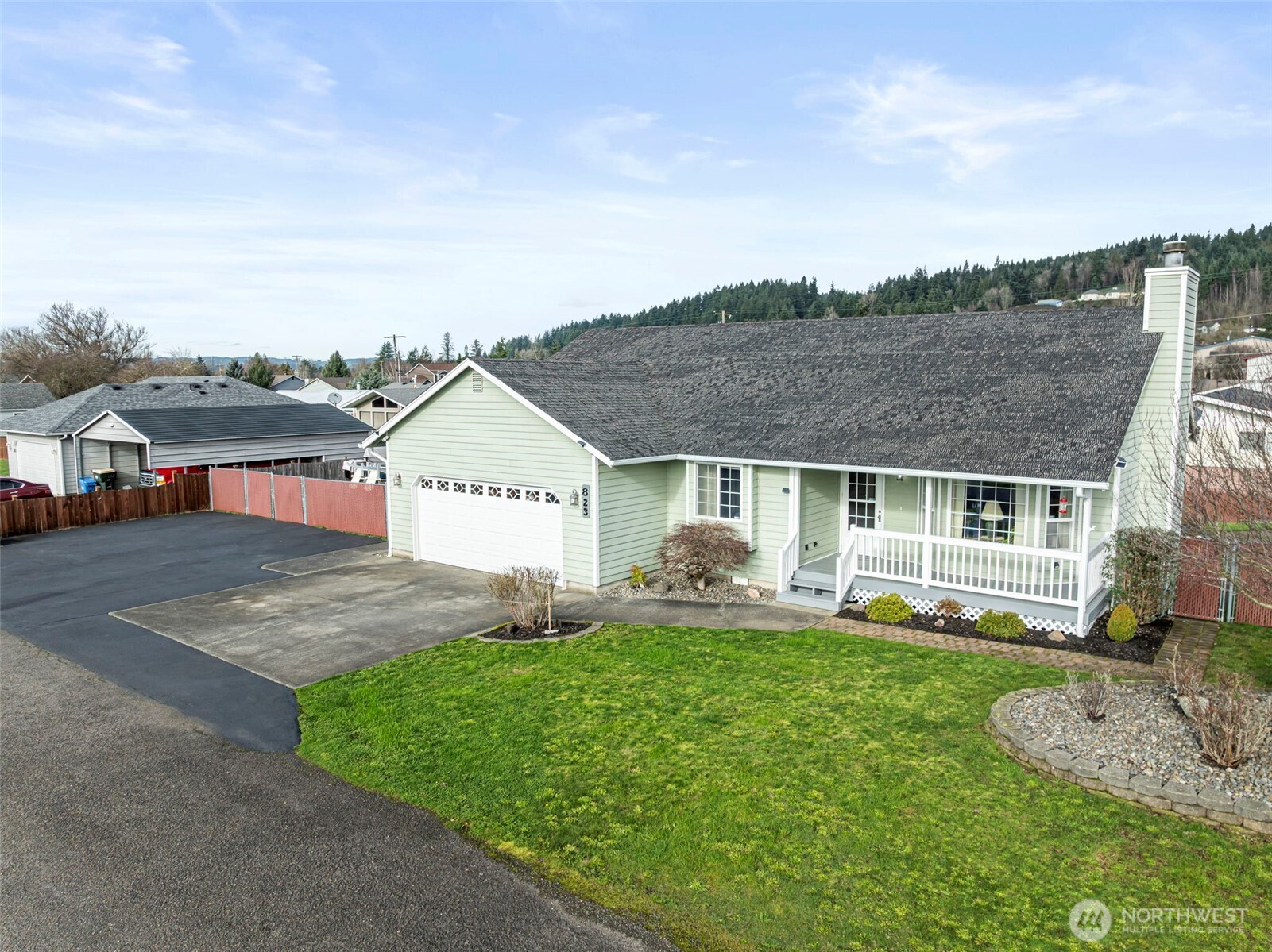 823 SW 21st Street , Chehalis, WA 98532