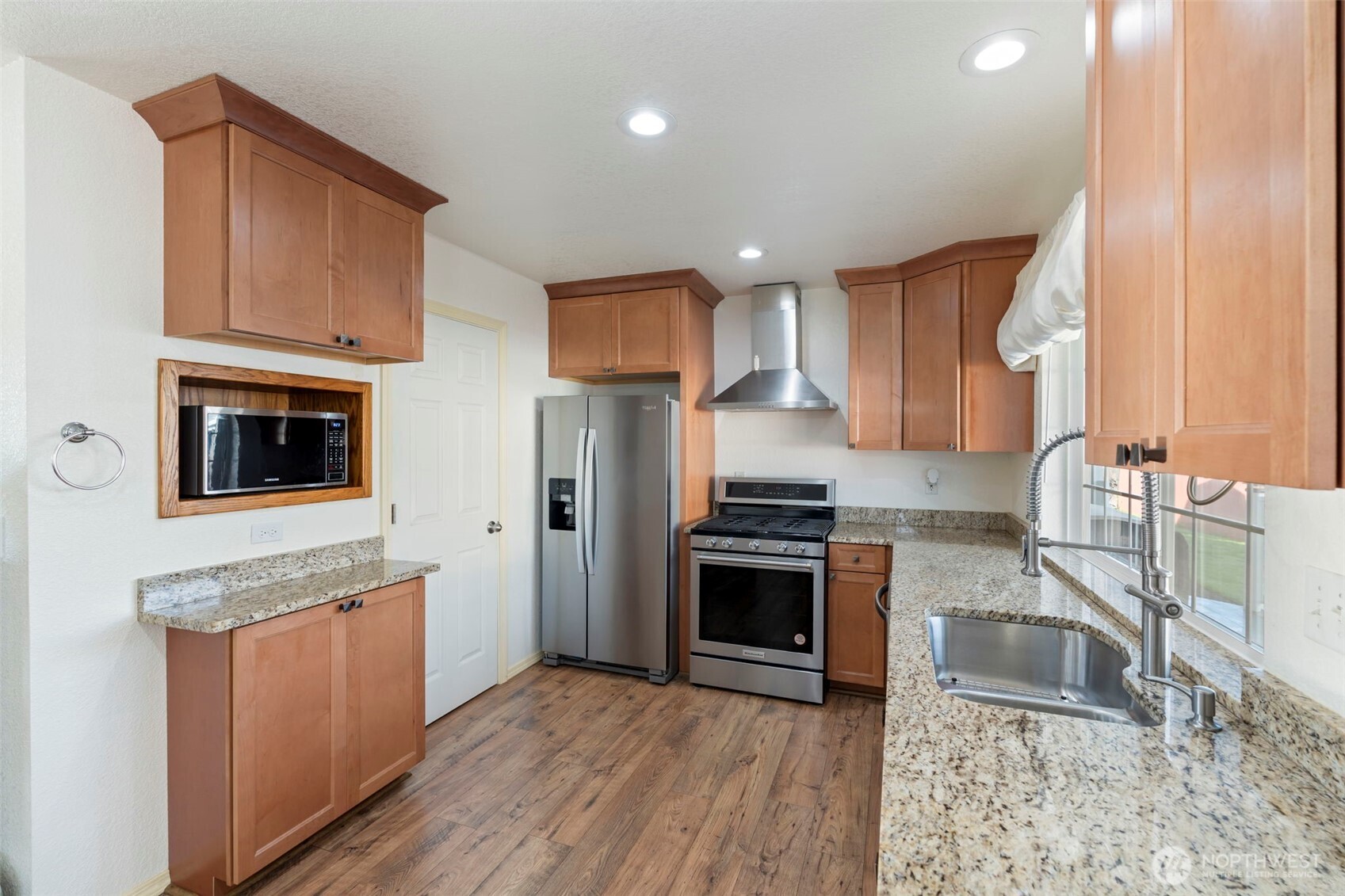 823 SW 21st Street , Chehalis, WA 98532