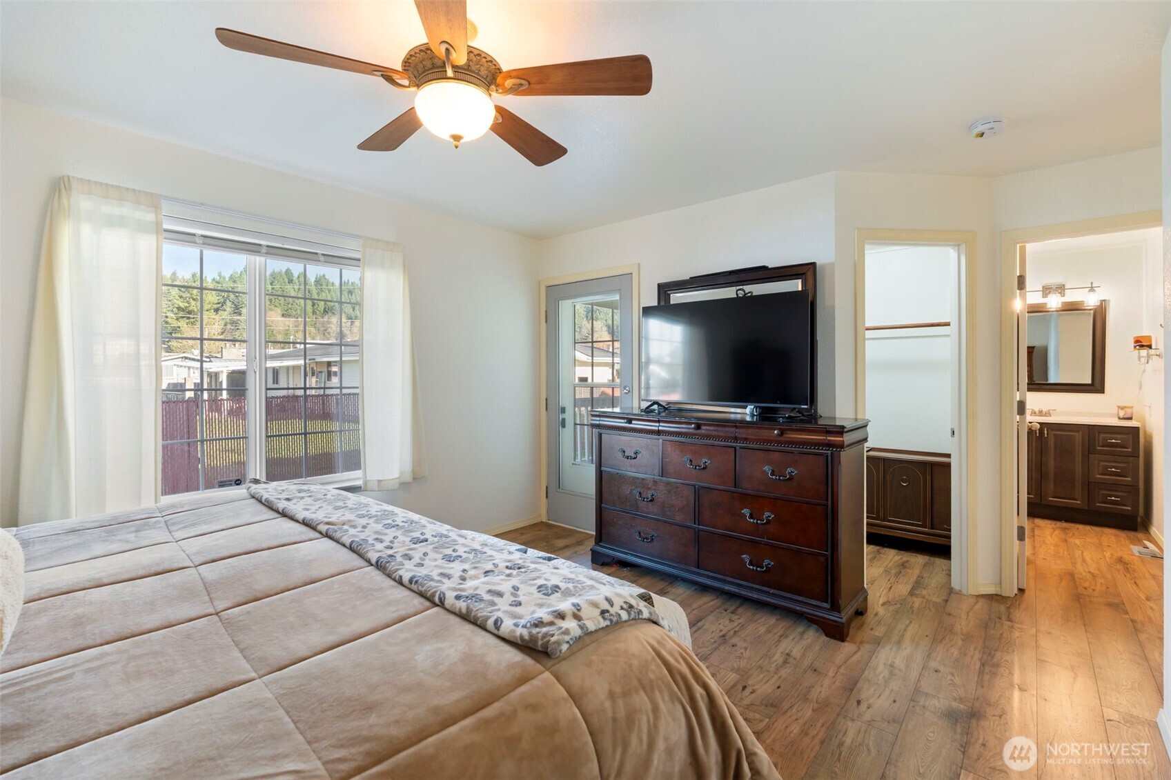 823 SW 21st Street , Chehalis, WA 98532