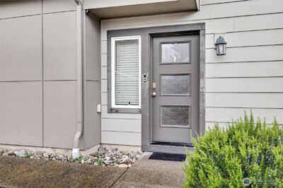 15113 40th Avenue W #C8, Lynnwood, WA 98087-6396 - Photo 2