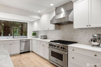 21845 NE 30th Place , Sammamish, WA 98074 - Photo 10