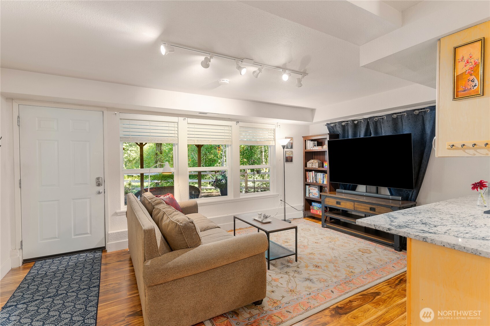 6730 NE 202nd Street , Kenmore, WA 98028