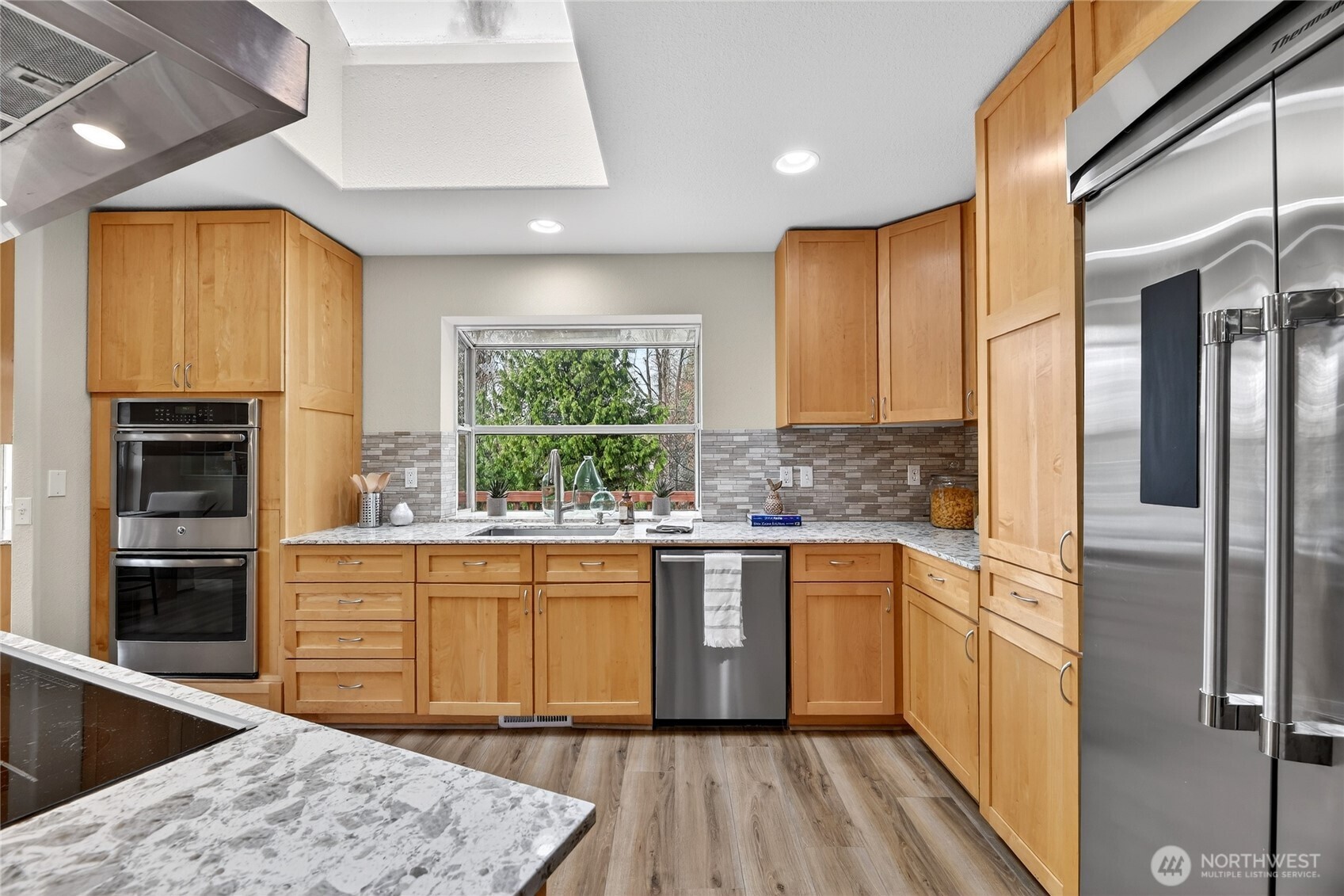 6730 NE 202nd Street , Kenmore, WA 98028