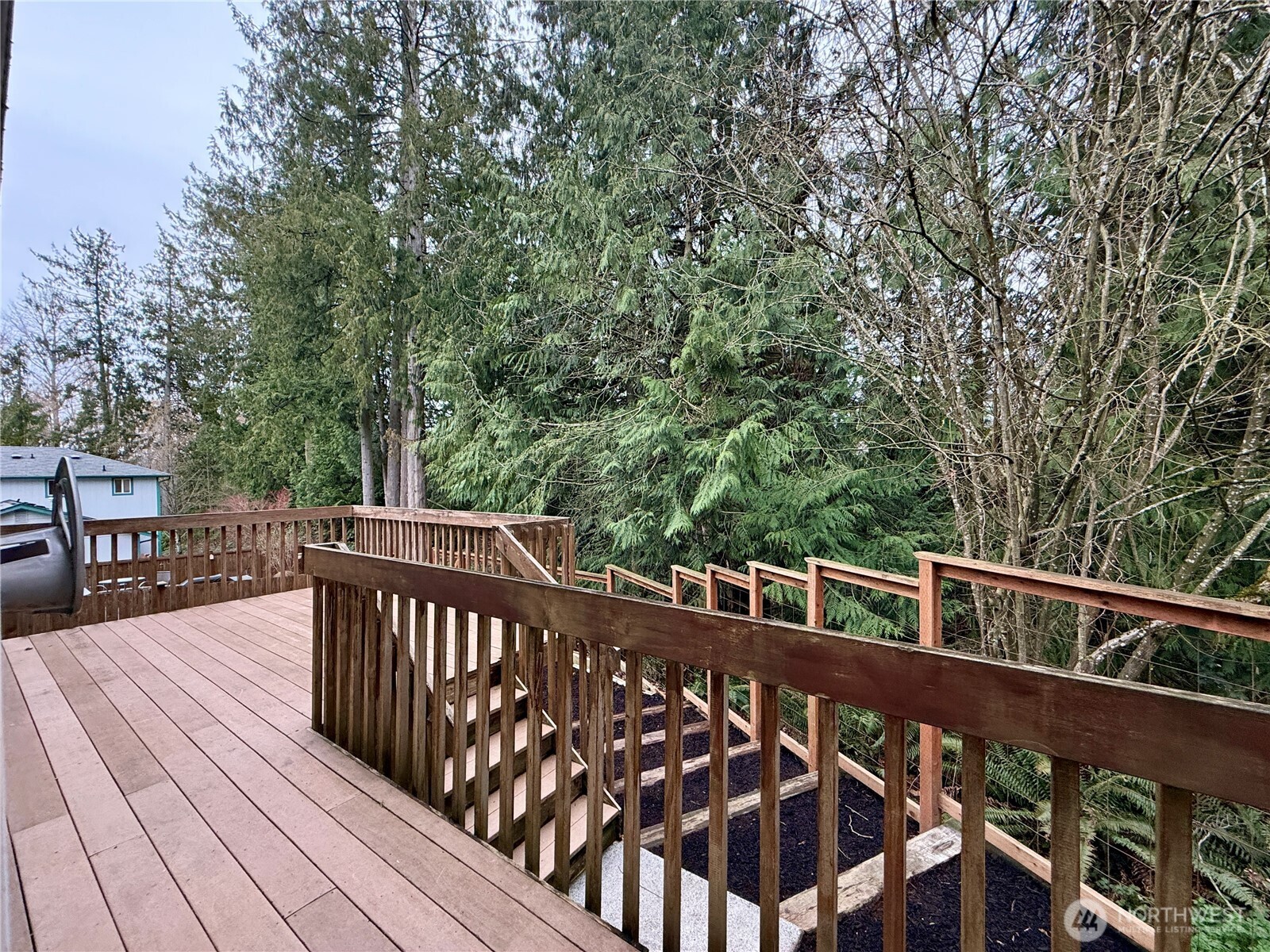 1200 N 12th Place , Mount Vernon, WA 98273