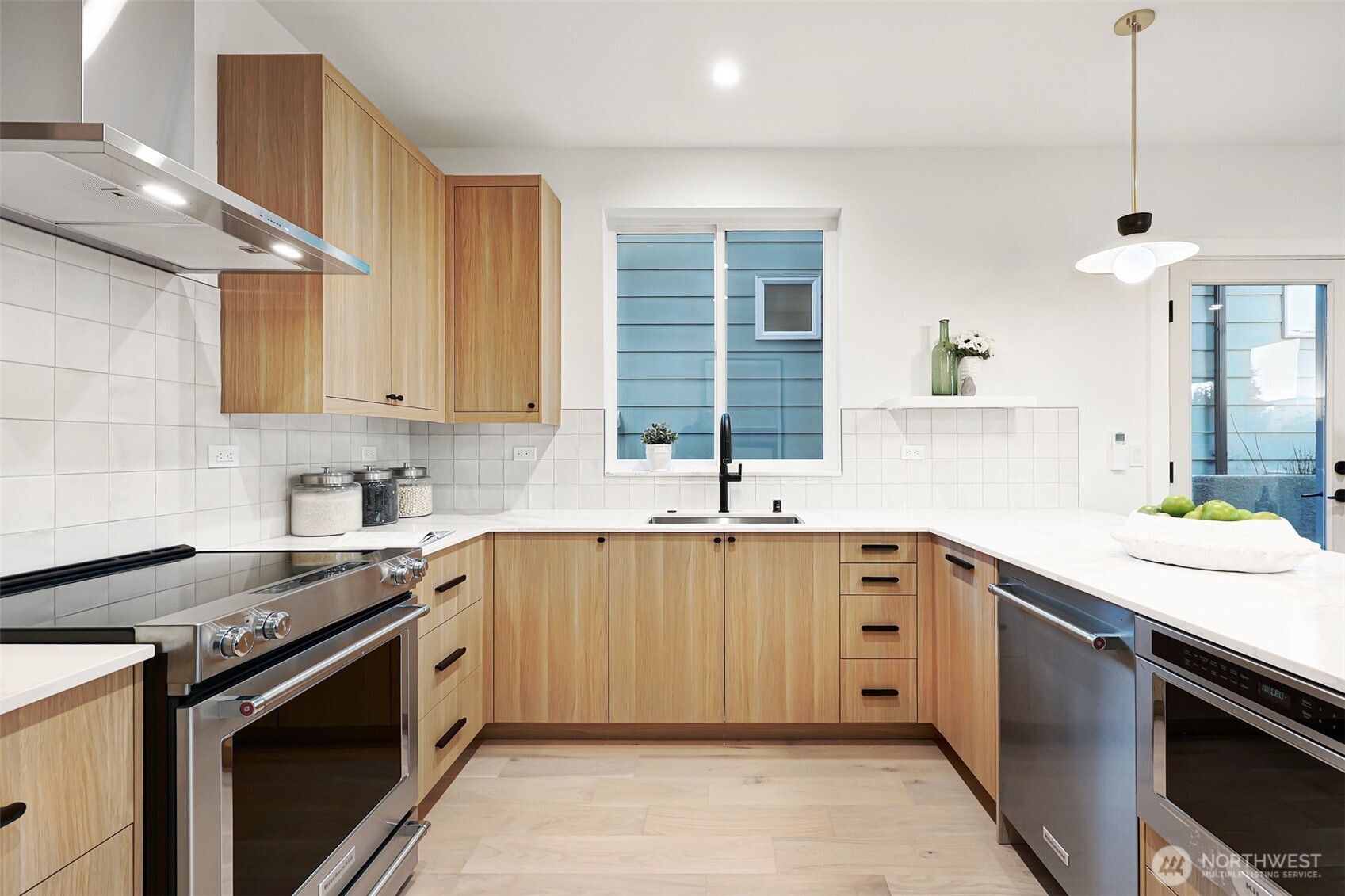 8812 41st Avenue SW, Seattle, WA 98136