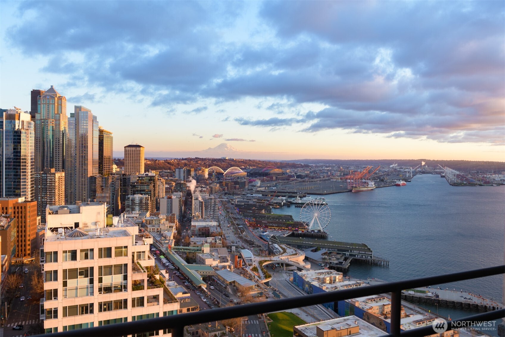 2125 1st Avenue #3202, Seattle, WA 98121