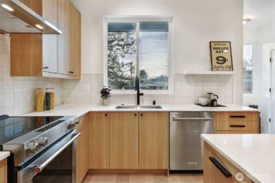 8810 41st Avenue SW, Seattle, WA 98136 - Photo 13