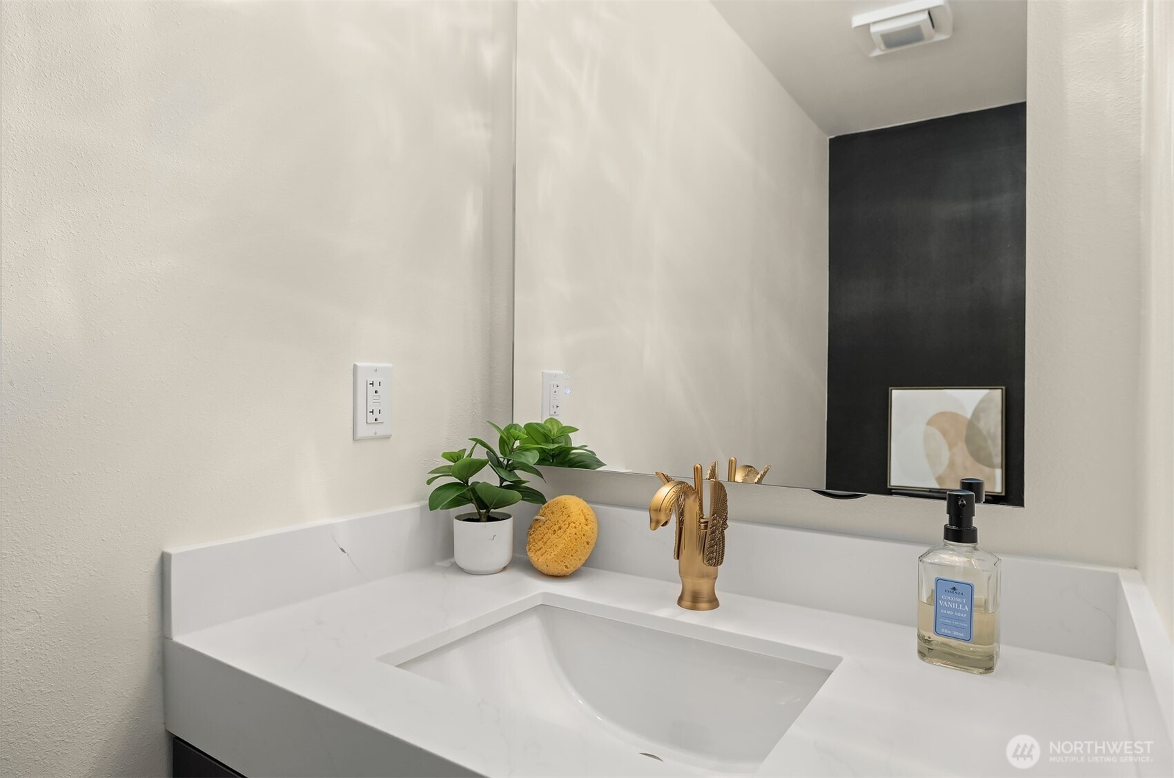 1039 NE 113th Street , Seattle, WA 98125