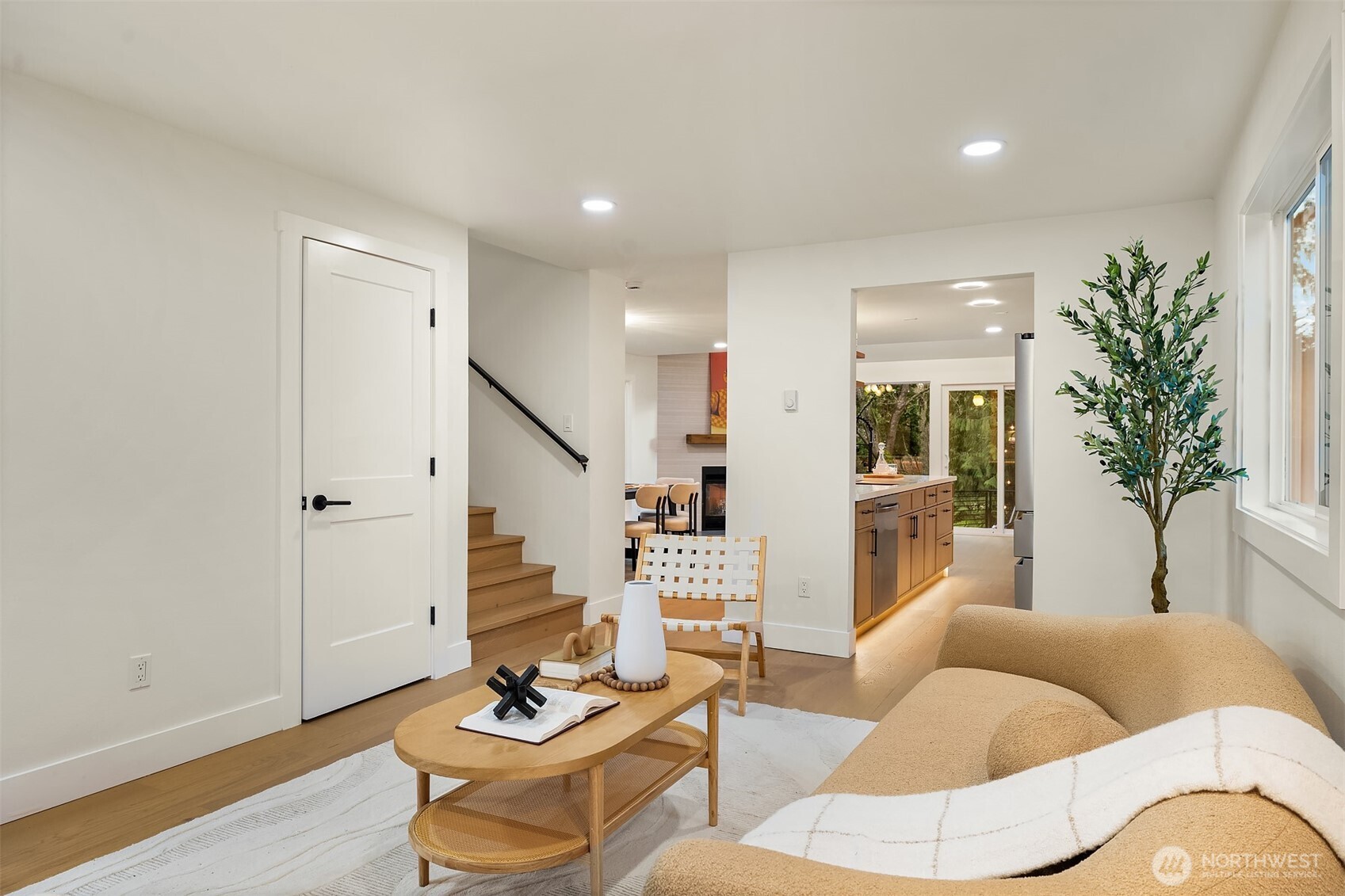 1039 NE 113th Street , Seattle, WA 98125