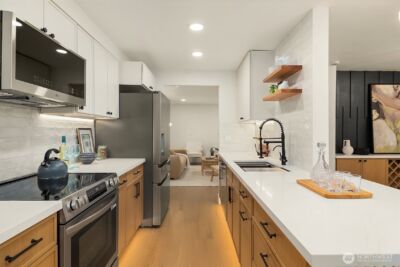 1039 NE 113th Street , Seattle, WA 98125 - Photo 5