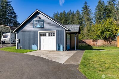 570 E Budd Drive , Shelton, WA 98584 - Photo 2