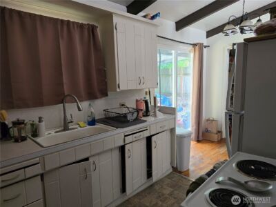 1208 NE Northgate Way , Seattle, WA 98125 - Photo 5